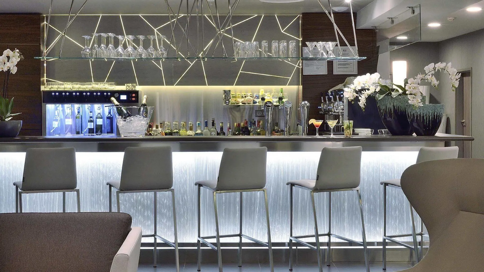 AC Hotel by Marriott Marseille Prado Vélodrome