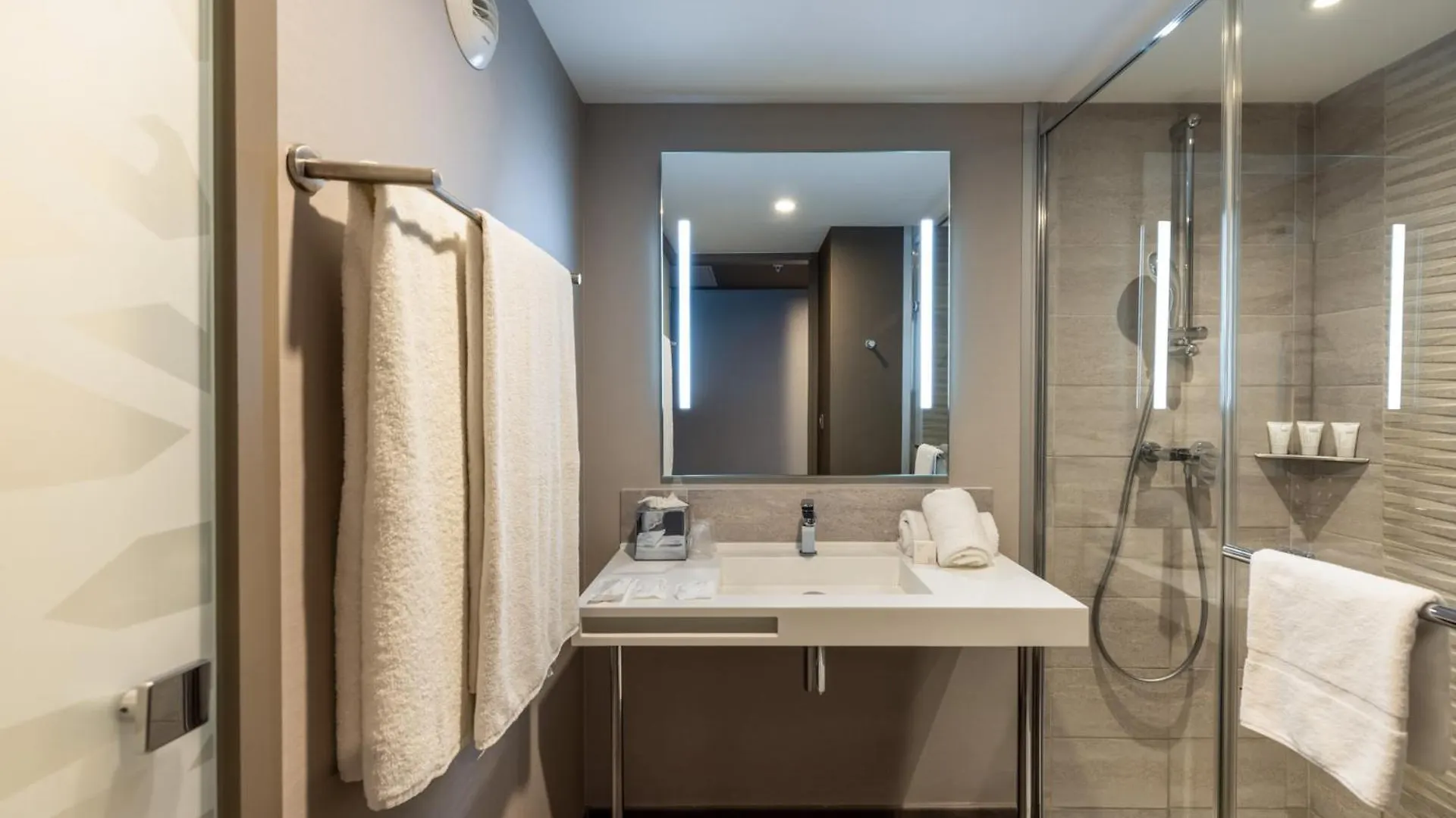 Ac Hotel By Marriott Marseille Prado Velodrome