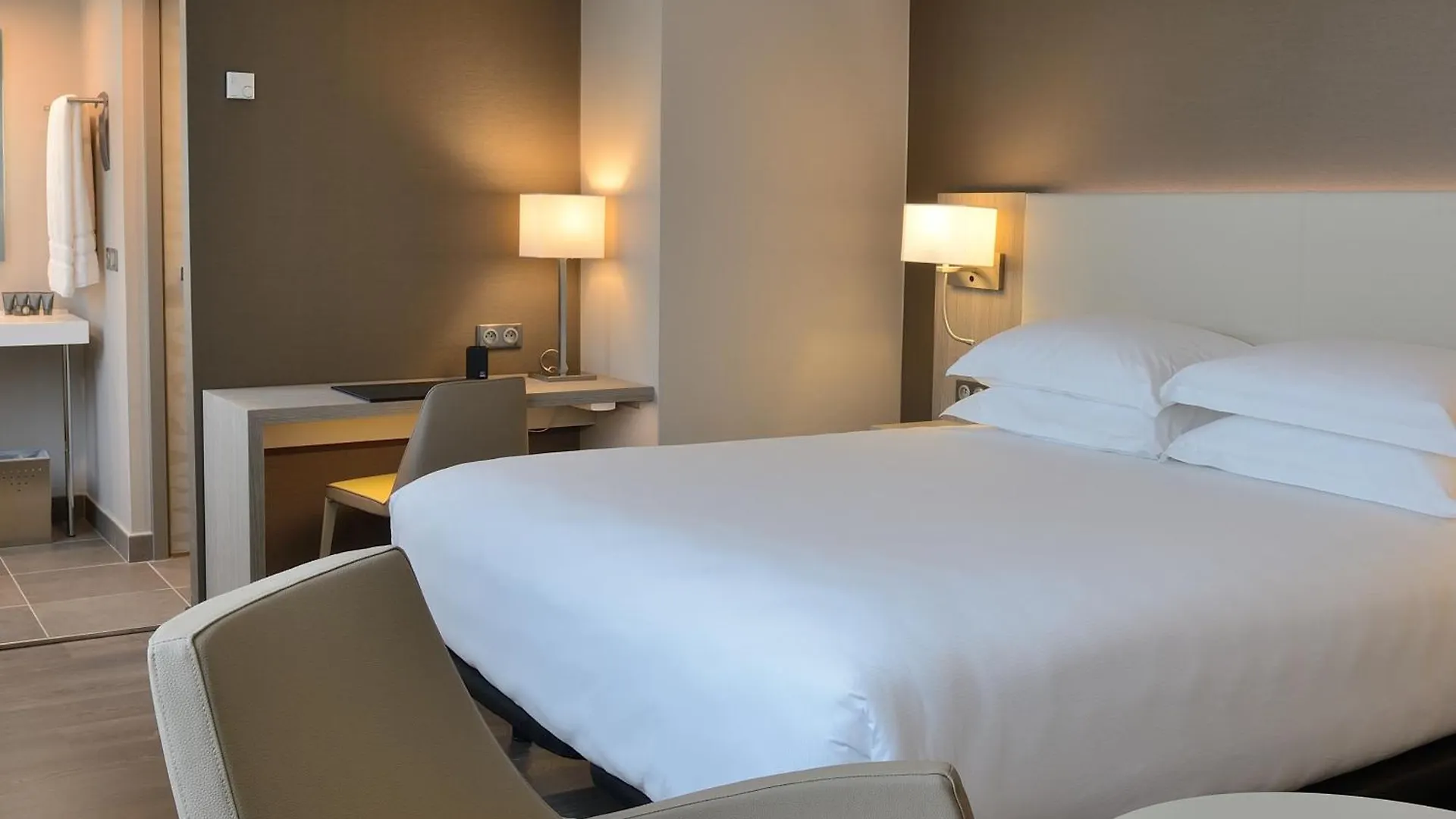 Ac Hotel By Marriott Marseille Prado Velodrome