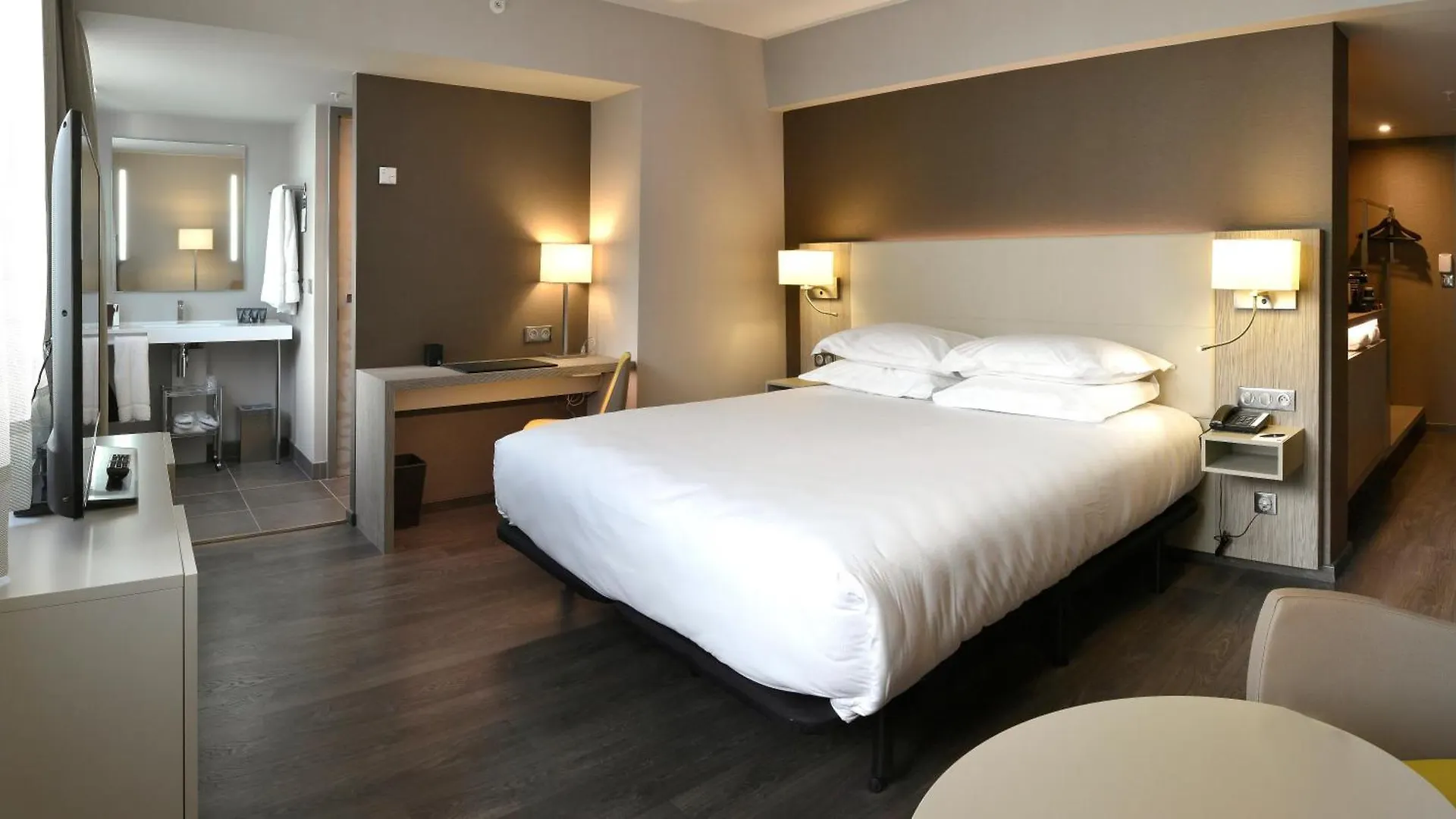 AC Hotel by Marriott Marseille Prado Vélodrome